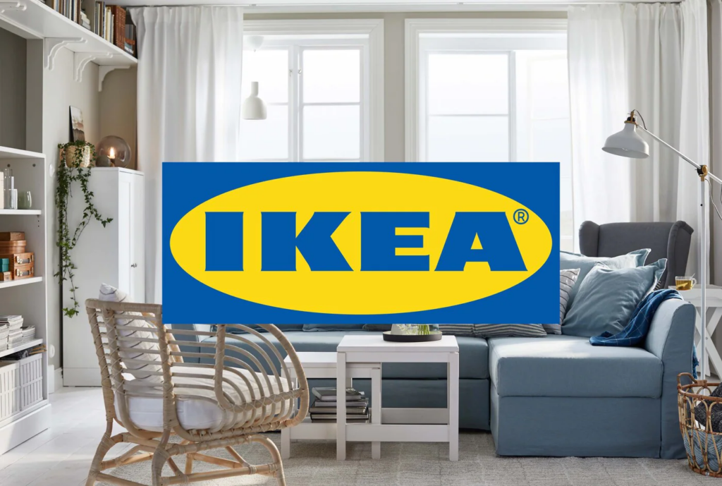 Ikea logotipa attēls, kas parāda arī viņu mēbeles