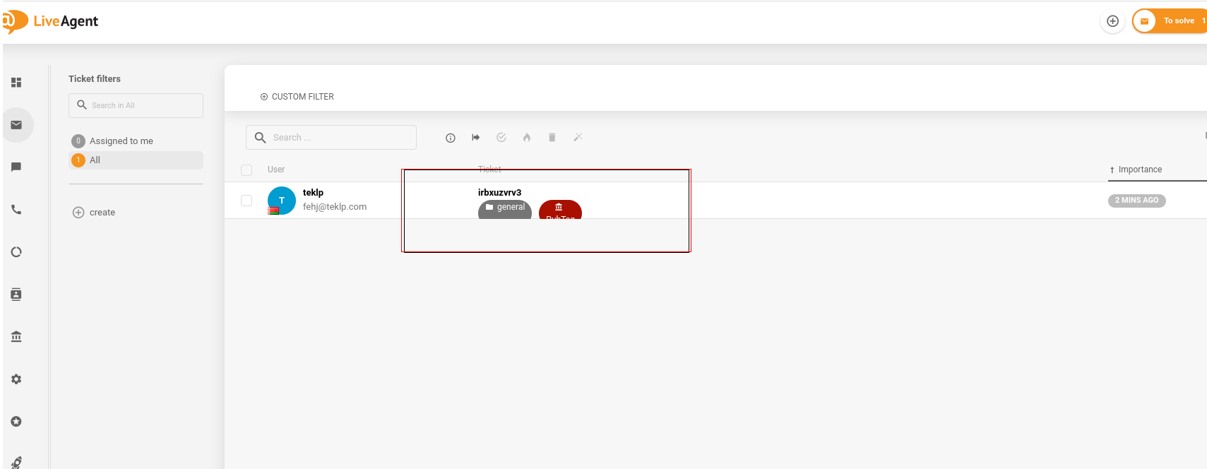 Salauzts etiķešu dizains LiveAgent