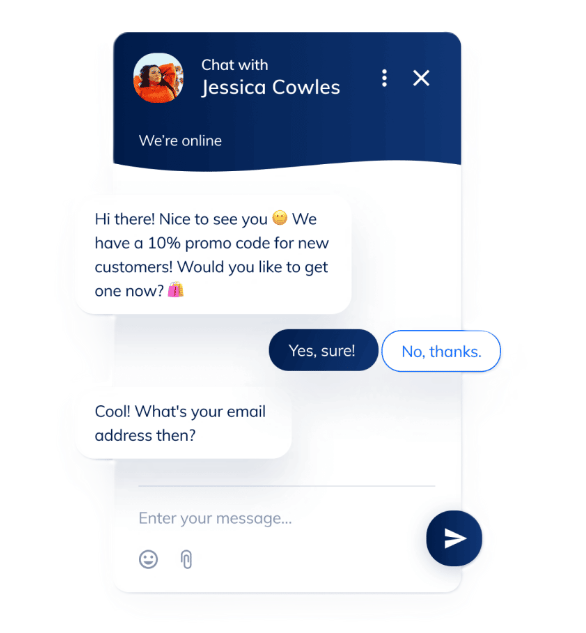 Tiešsaistes čata interfeiss, piedāvājot promokodu un lūdzot lietotāja e-pastu